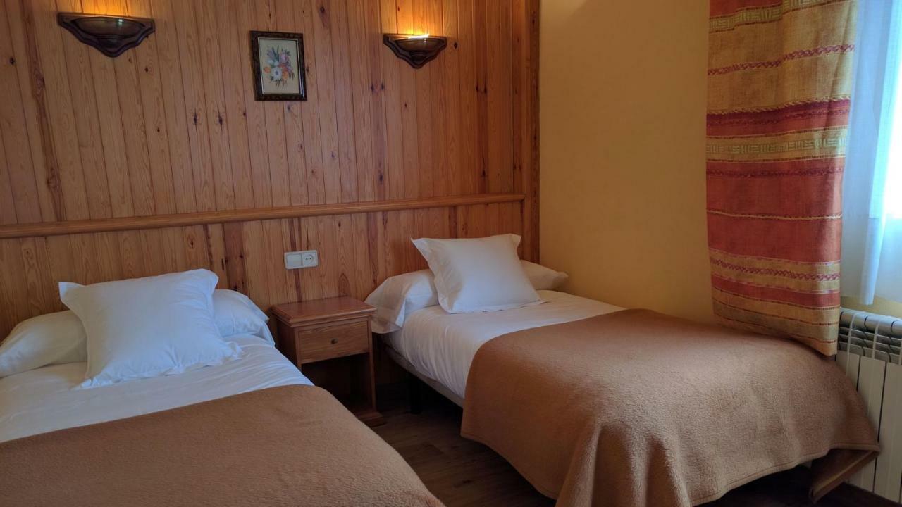 Hostal Talabart Les Eksteriør billede