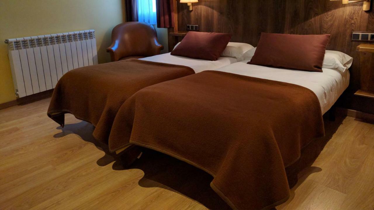 Hostal Talabart Les Eksteriør billede