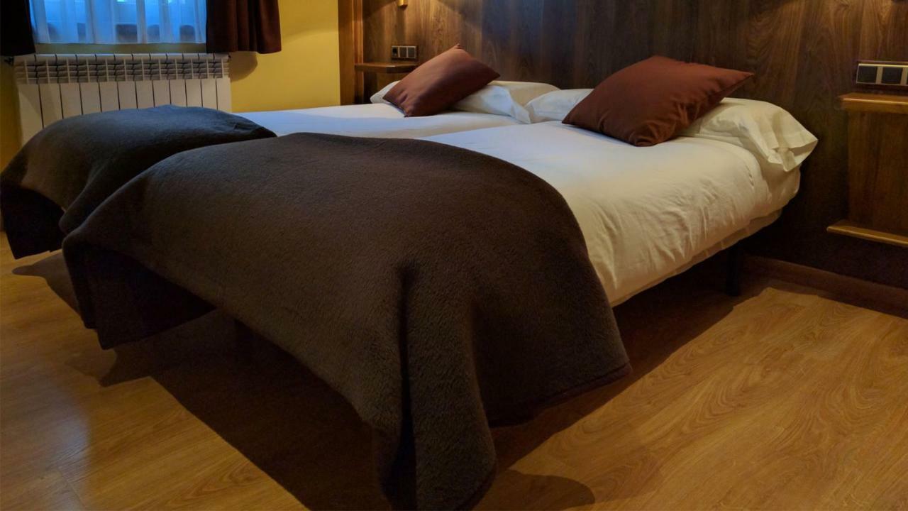 Hostal Talabart Les Eksteriør billede