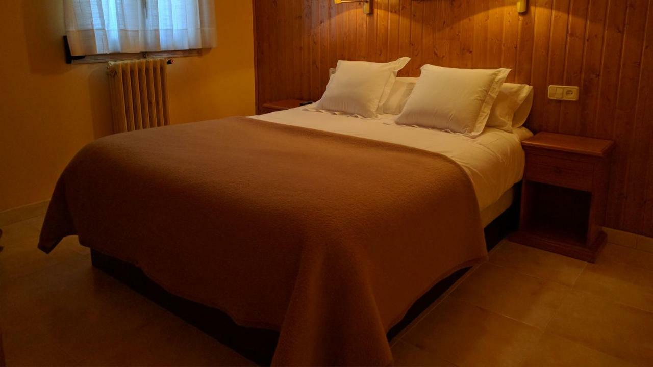Hostal Talabart Les Eksteriør billede
