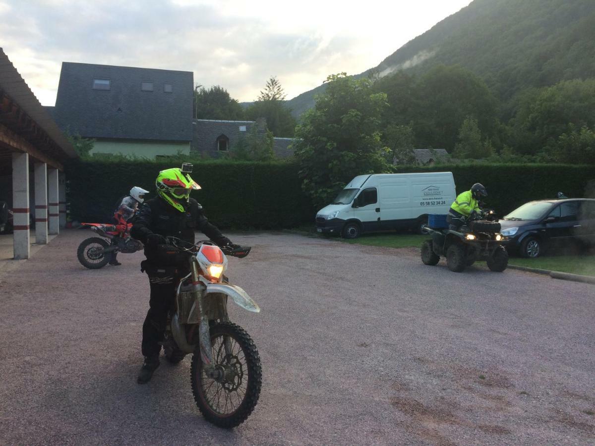 Hostal Talabart Les Eksteriør billede